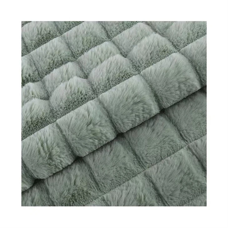 קטיפת ארנב משובצת